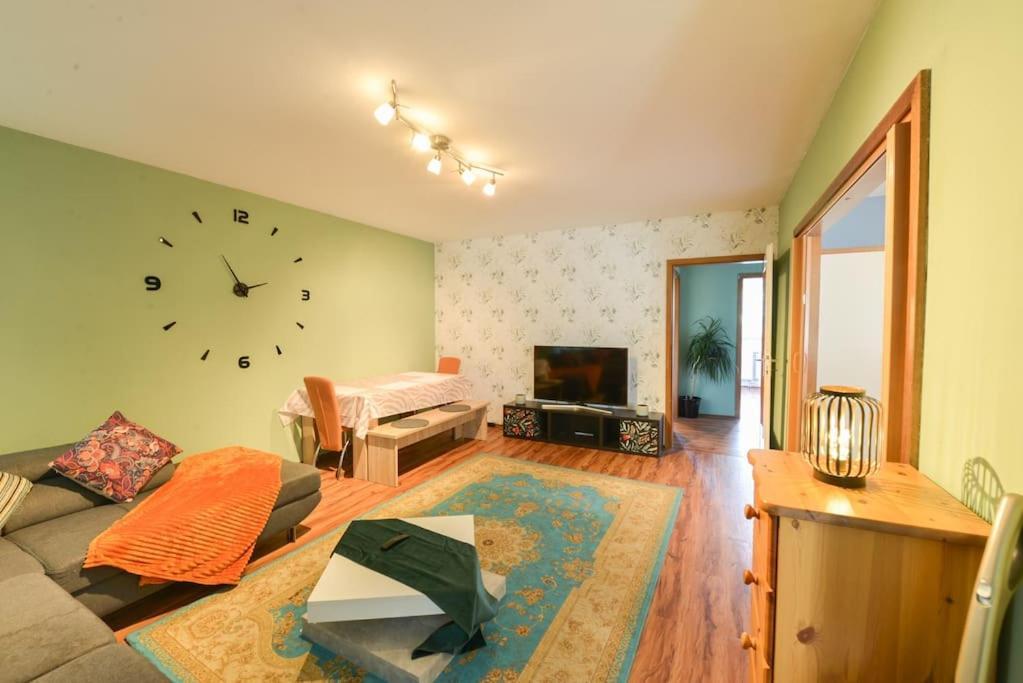 Comfortable 3 Room Apartment, Ideal For Messe Fair Hannover Luaran gambar